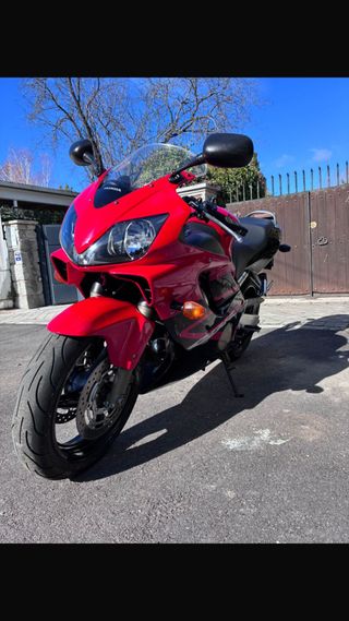 Honda CBR 600 F4