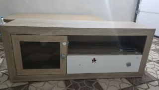 Mesa comedor y 4 sillas polipiel marrón