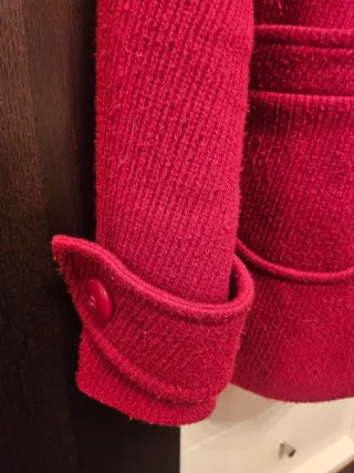 Abrigo Stradivarius Rojo