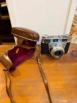 Cámara Kodak Reina IIS Marrón/Negra