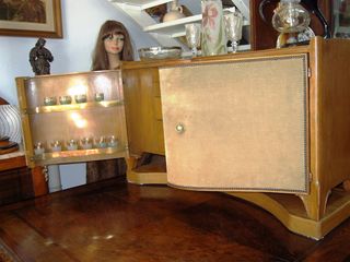 MAGNIFICO MUEBLE-BAR HECHO A MANO FIRMA MUEBLISTA