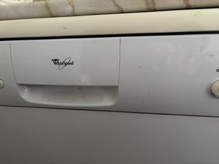 Lavavajillas Whirlpool casi nuevo