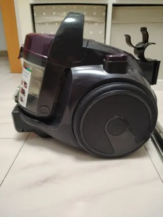 Aspirador Bosch Serie 2 Morado