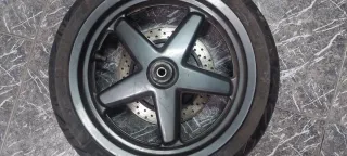 Rueda Delantera X-Max 125-250 Llanta Cubierta Disc