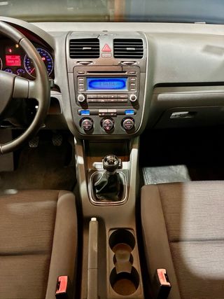 Volkswagen Golf V 1.9 tdi