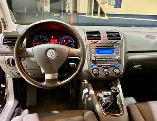 Volkswagen Golf V 1.9 tdi