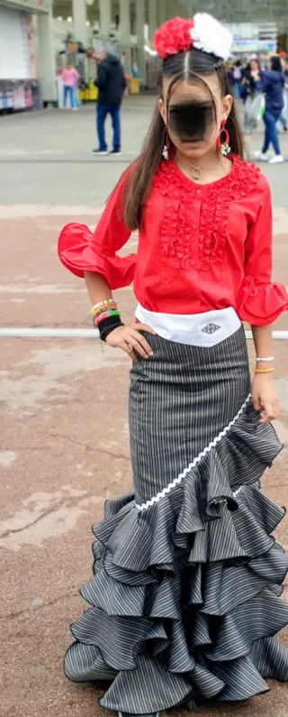 Traje Flamenca Falda y Blusa Talla 14