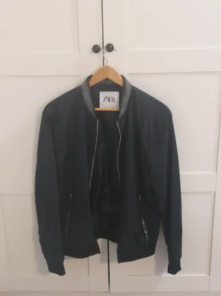 Chaqueta Zara Negra