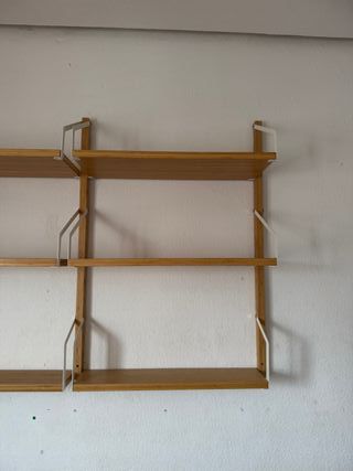 Estantería pared Svalnäs Ikea