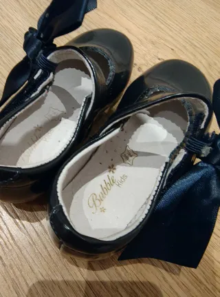 Zapatos charol azul niña Talla 25