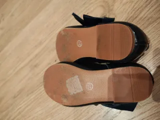 Zapatos charol azul niña Talla 25