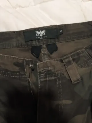 Pantalones camuflaje cargo sin estrenar
