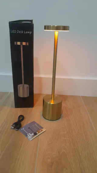 Lámpara LED Diseño Dorada Metal