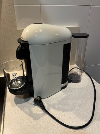 Cafetera Nespresso Vertuo Plus Krups SIN USO