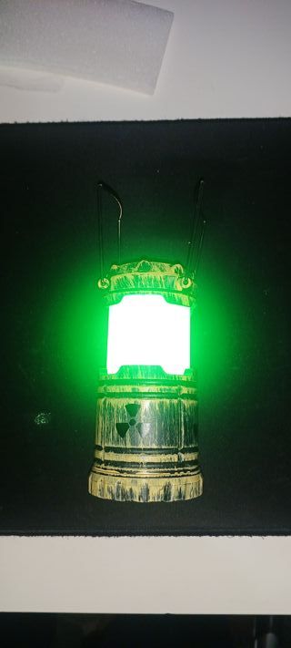 Fallout Reactor nuclear -linterna