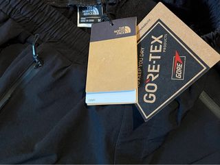 Chaqueta Stone Island Negra Pantalón North Face