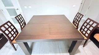 Conjunto Salón: Sofá, Mesa, Sillas y Mueble TV