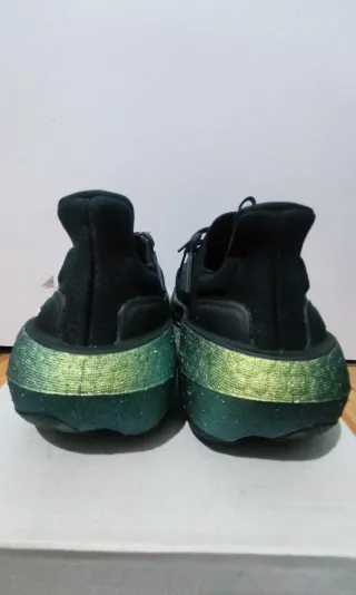 Adidas Ultraboost Light Talla 42 2/3