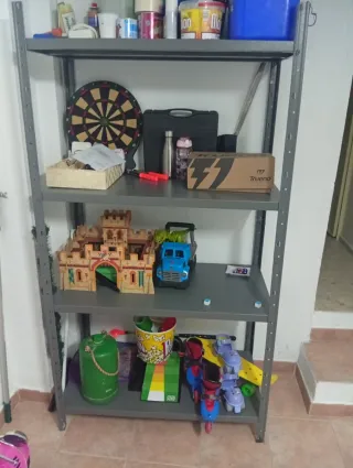 Estantería metálica