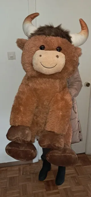 Peluche Toro Gigante XXL Marrón