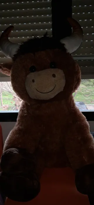 Peluche Toro Gigante XXL Marrón