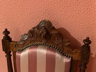 Mesa comedor y sillas siglo XIX talladas