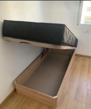 Canapé de madera con cajón