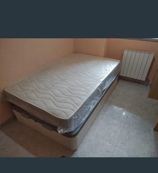 Canapé de madera con cajón