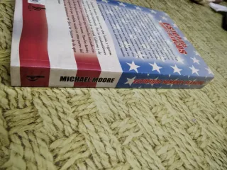 ESTUPIDOS HOMBRES BLANCOS (Spanish Edition)