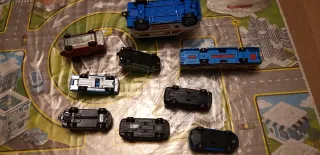 Lotto 9 macchinine giocattolo rif933