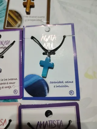 Collares Cruz: Ojo de Tigre, Ágata Morada, cuarzo