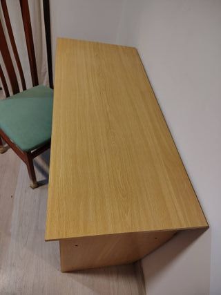 Escritorio madera con silla