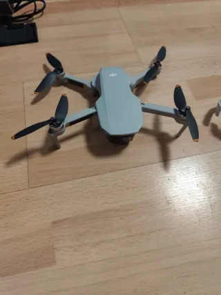 Dron DJI Mini 2, 5 baterías, perfecto estado