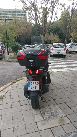 Scooter Piaggio Negra
