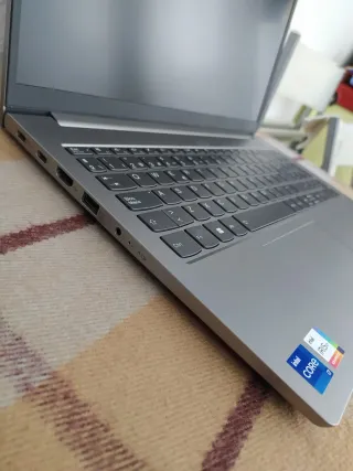 Lenovo ThinkBook i7-11ª Gen Sin Batería