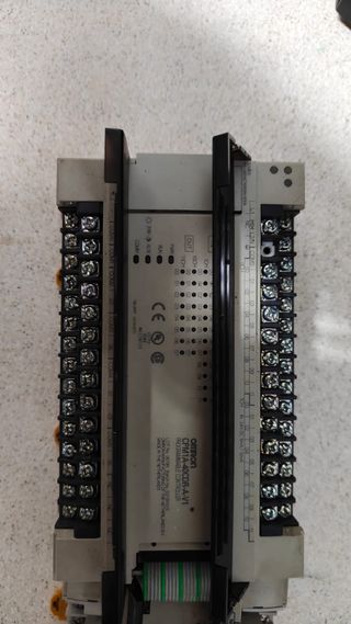 Omron CPM1A-40CDR-A-V1 + 20EDR