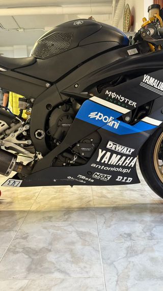 CAMBIO/VENDO Yamaha YZF R6R 2008
