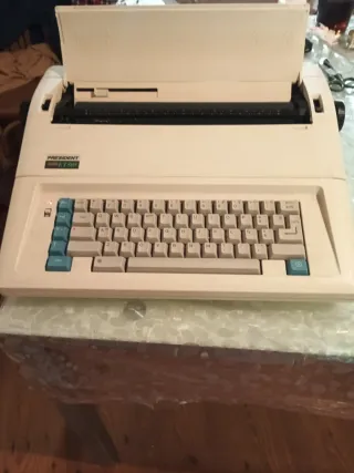 La máquina de escribir electrónica