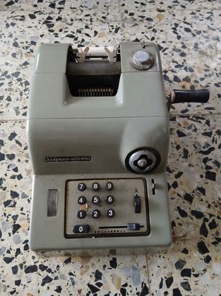 Caja Registradora Antigua Hispano-Olivetti