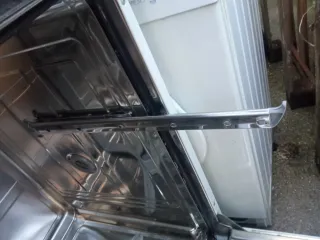 Guida e ganci universali per lavastoviglie