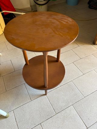 Mesa auxiliar redonda de madera