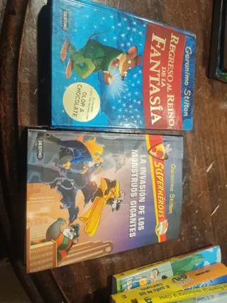 Regreso al Reino de la Fantasía: ¡Libro con olo...