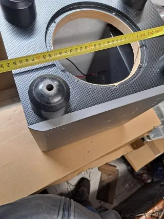 Caja Subwoofer JBL Negra y Gris