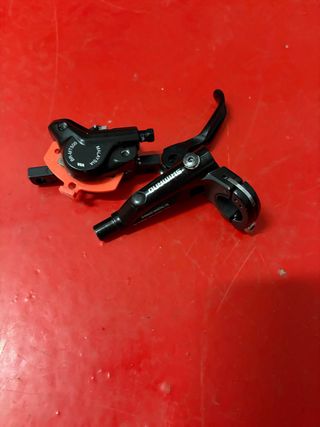 Maneta y Pinza Freno Shimano BR-MT500