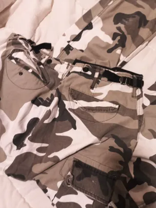 Pantalones Cargo Camuflaje Poco Uso
