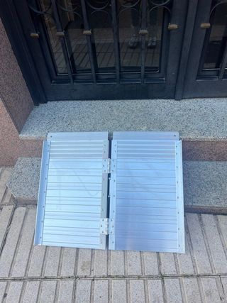 Rampa de escalera de aluminio