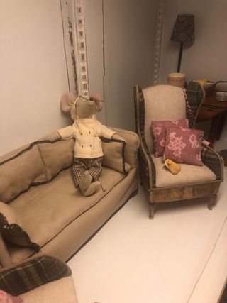 Sofá miniatura de tela