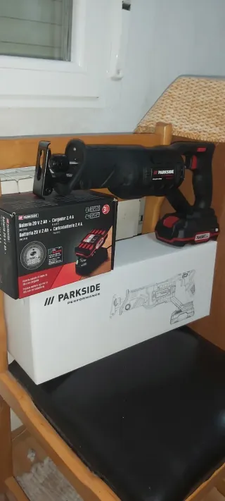 Sierra Sable Parkside 20V + Batería + Cargador