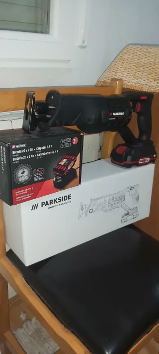 Sierra Sable Parkside 20V + Batería + Cargador