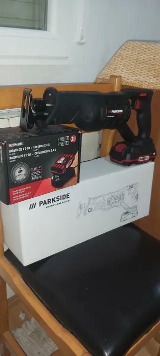 Sierra Sable Parkside 20V + Batería + Cargador